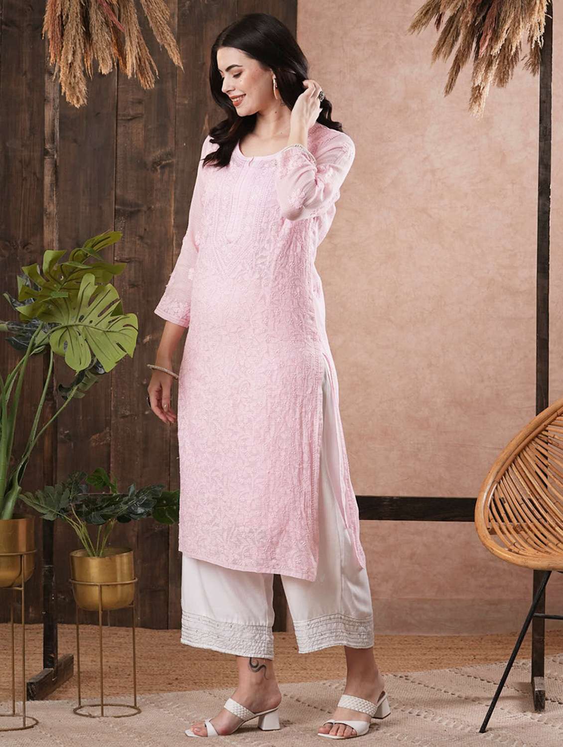women chikankari three quarter sleeve straight kurta - 22022482 -  Standard Image - 3