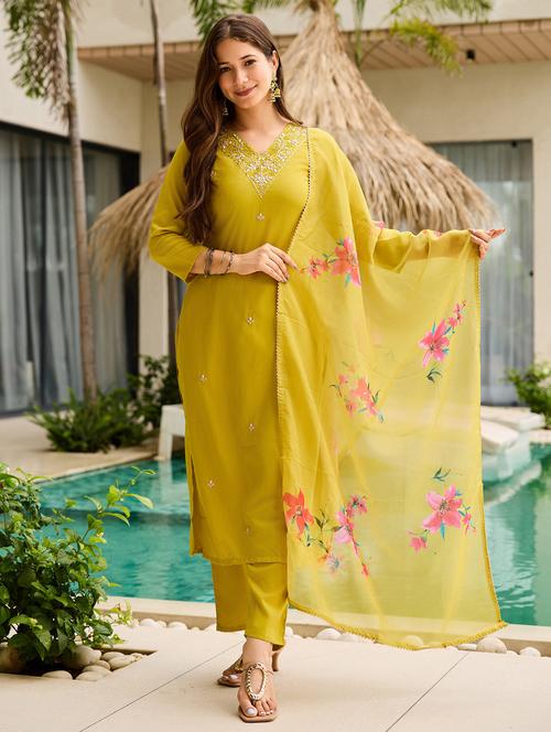 women embroidered three quarter sleeve kurta pant with dupatta set - 22022735 - Standard Image - 0
