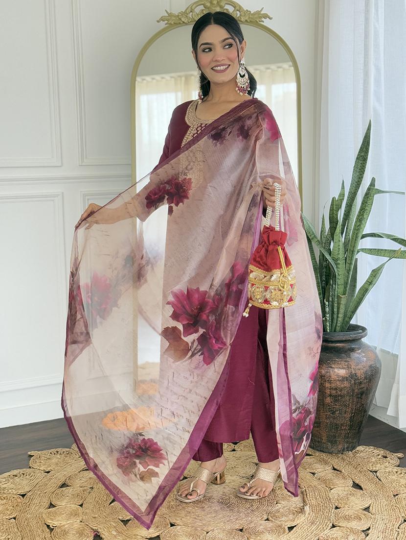 women embroidered three quarter sleeve kurta pant with dupatta set - 22022740 - Standard Image - 3