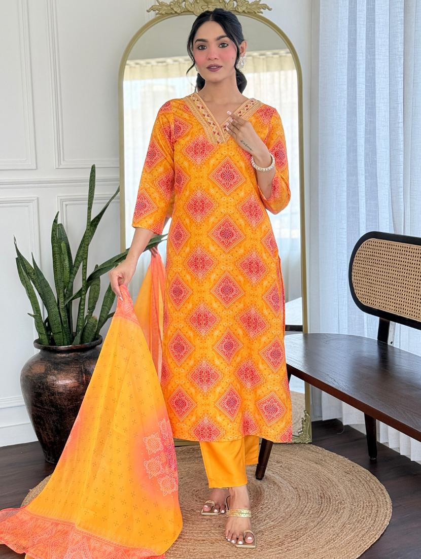 women embroidered three quarter sleeve kurta pant with dupatta set - 22022743 - Standard Image - 3