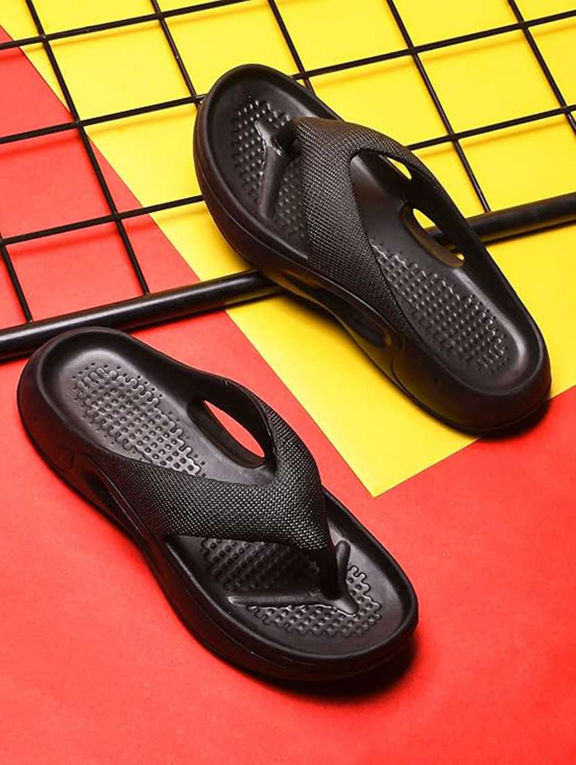 men black toe separator flip flop - 22022836 -  Zoom Image - 0