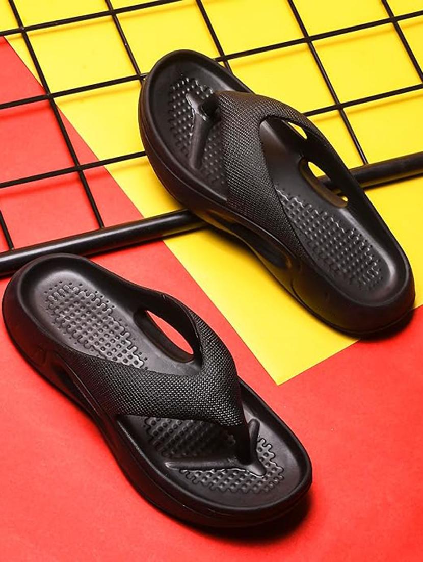 men black slip on flip flop - 22023442 - Zoom Image - 0