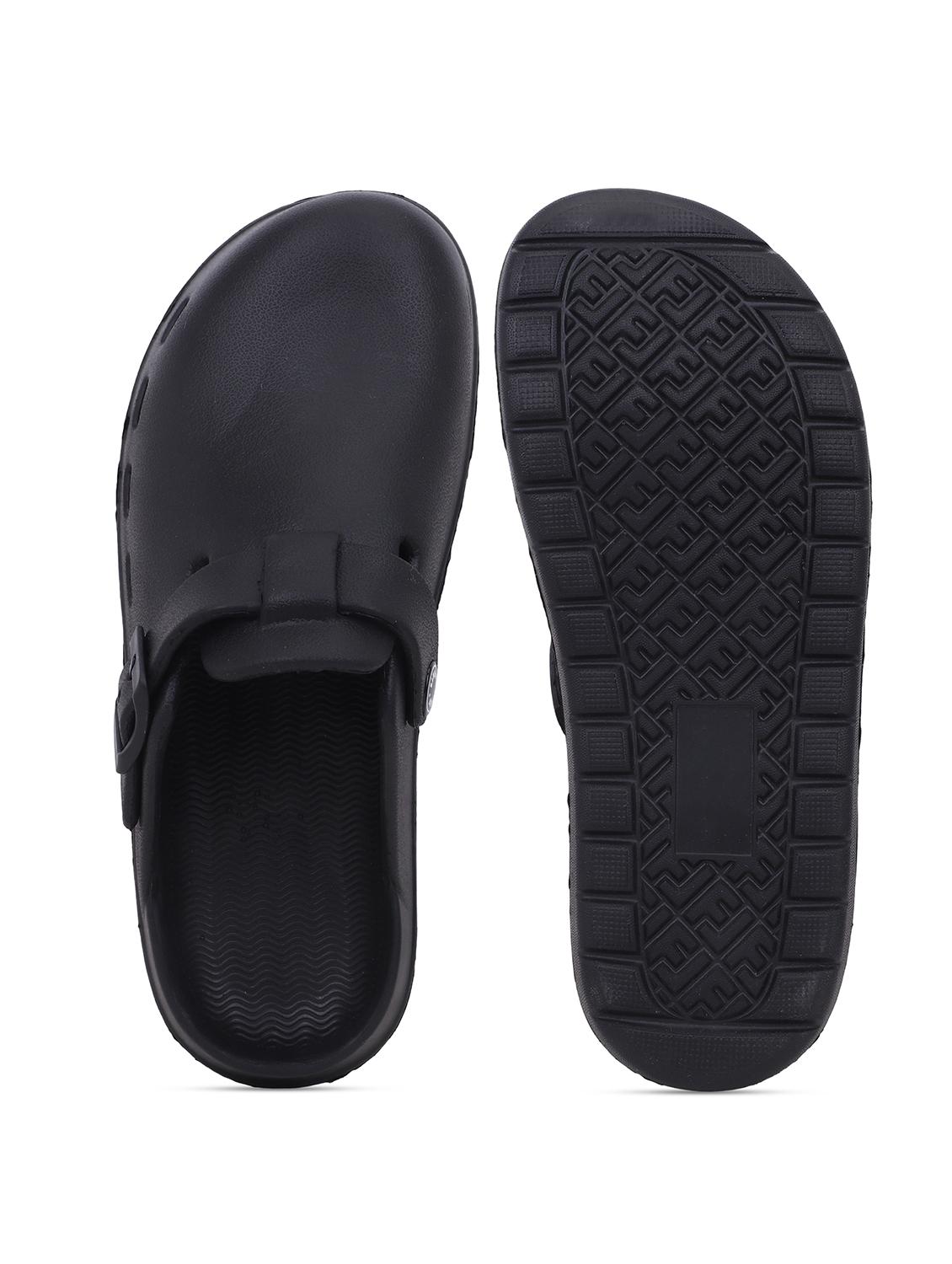 black solid slip-on clogs for men - 22023991 - Standard Image - 5