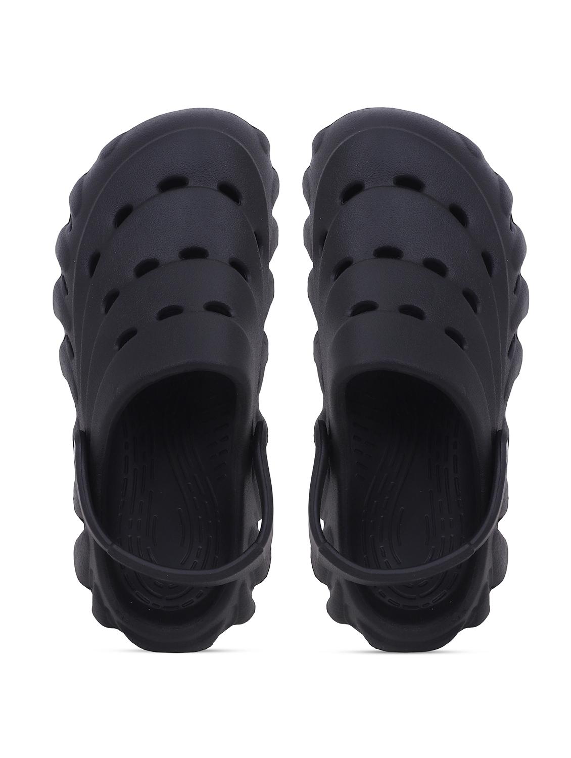 men's solid black casual slip-on clogs - 22023997 - Standard Image - 5
