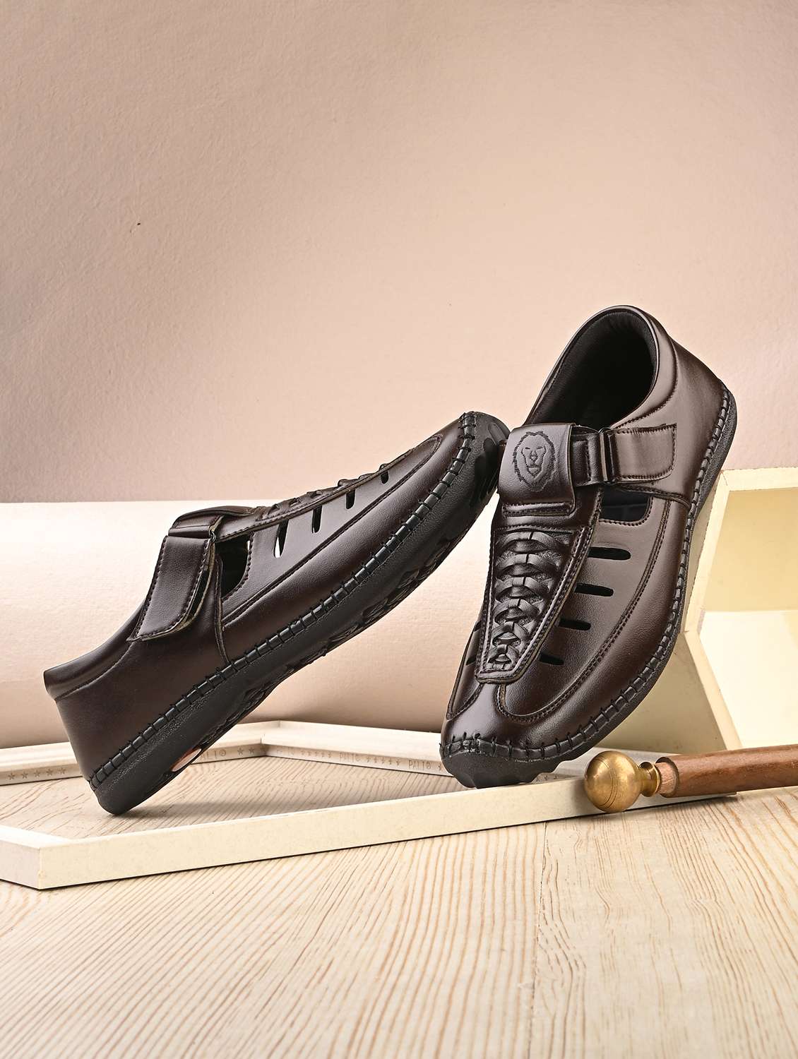 men solid brown slip on sandal - 22024661 - Zoom Image - 0