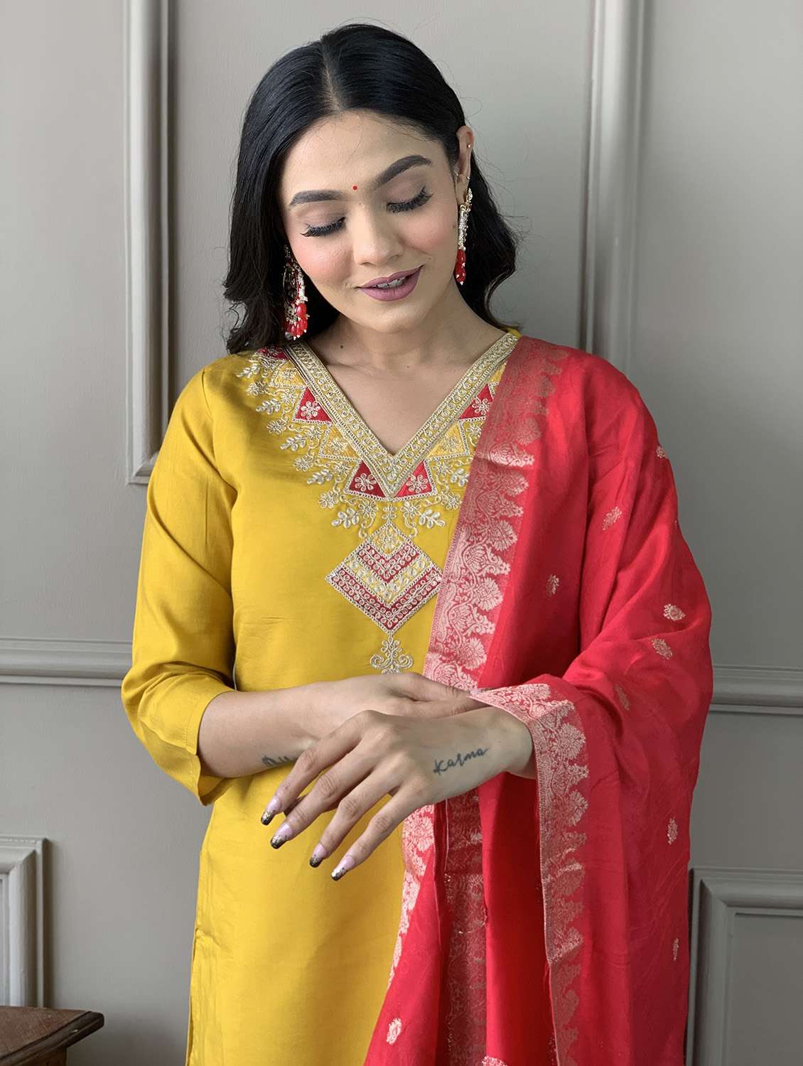 women embroidered three quarter sleeve kurta pant with dupatta set - 22024862 - Standard Image - 3