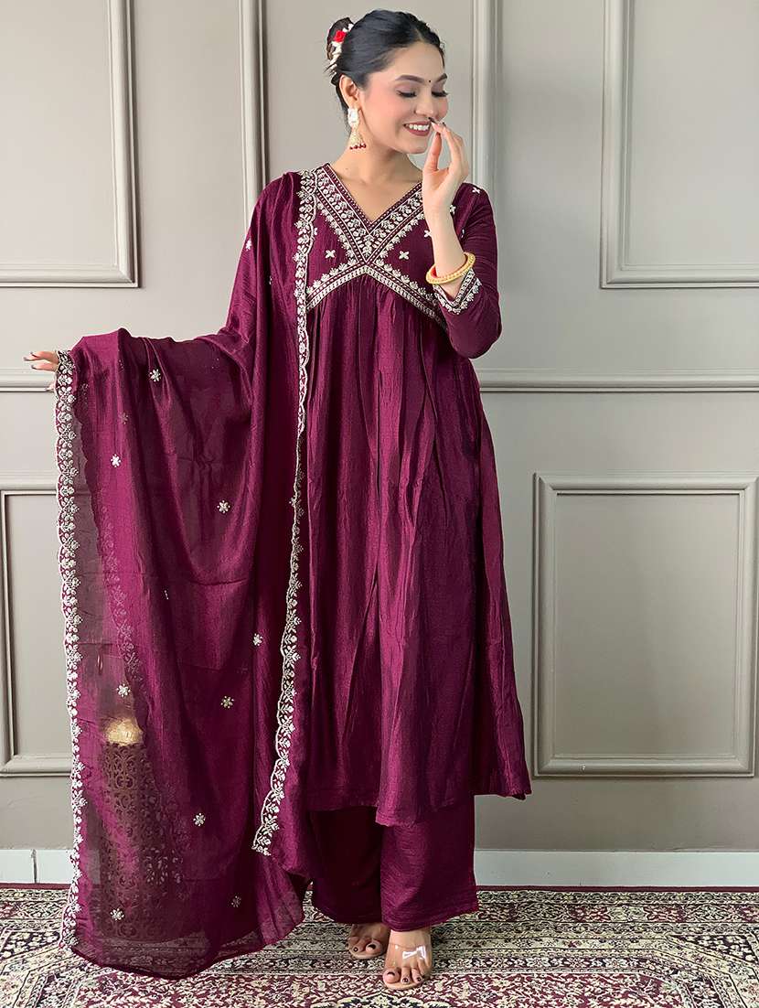 women embroidered three quarter sleeve kurta palazzo with dupatta set
