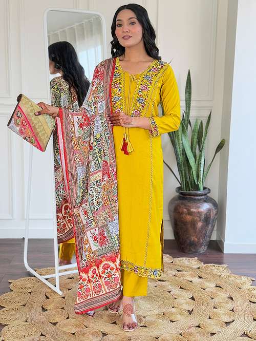 women embroidered three quarter sleeve kurta pant with dupatta set - 22024881 -  Standard Image - 0