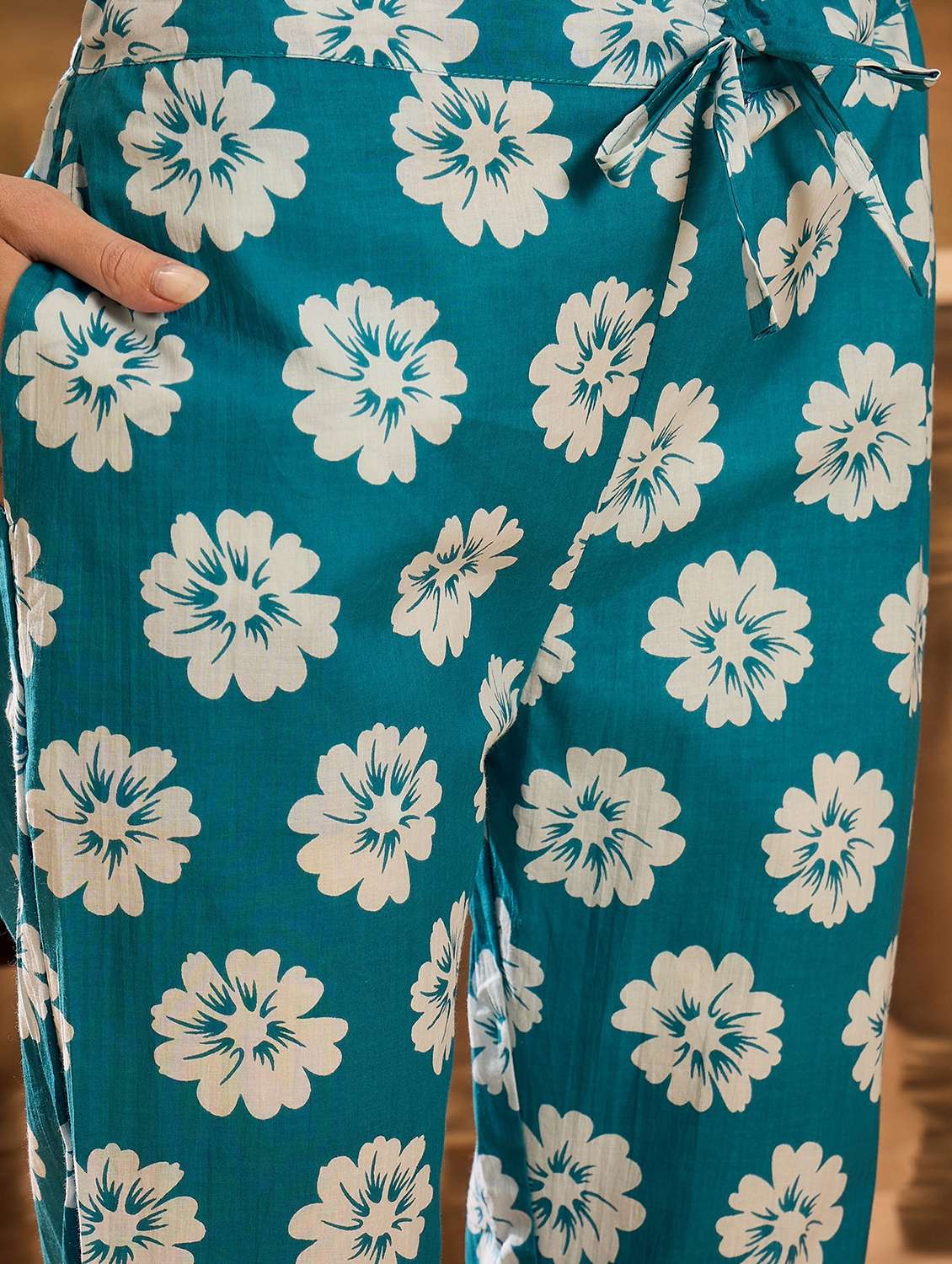 women floral printed three quarter sleeve kurta pant with dupatta set - 22026254 - Standard Image - 5
