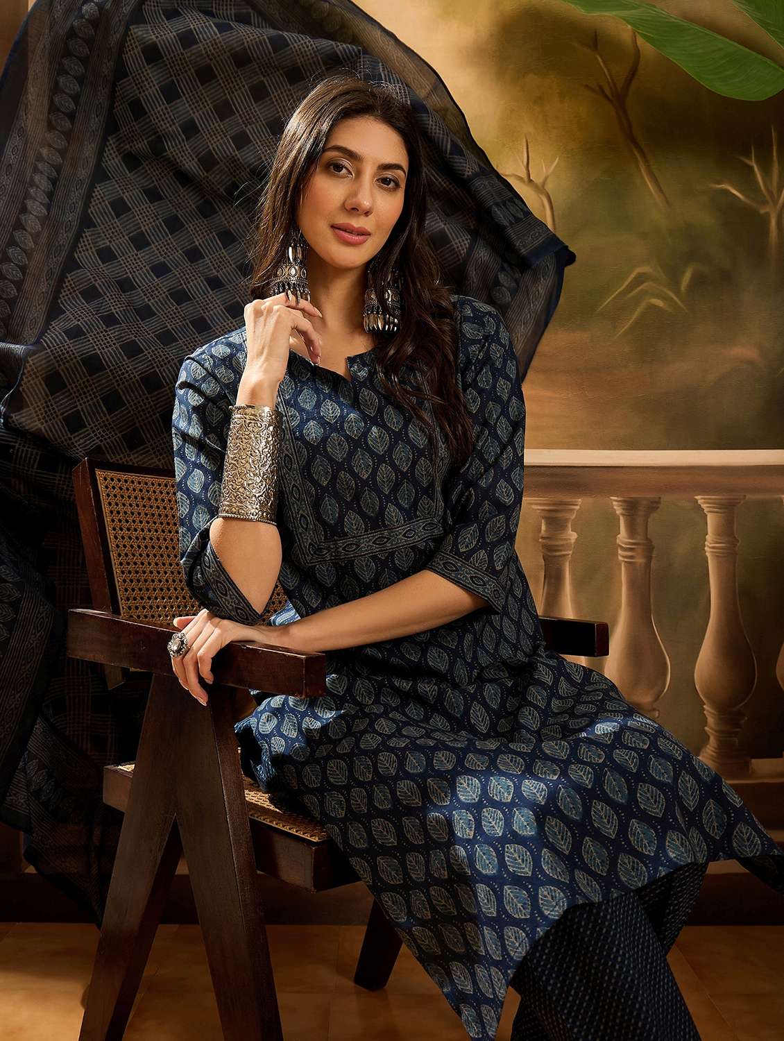 women printed three quarter sleeve kurta pant with dupatta set - 22026261 - Standard Image - 3