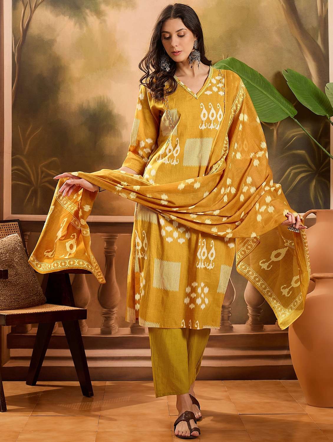 women printed three quarter sleeve kurta pant with dupatta set