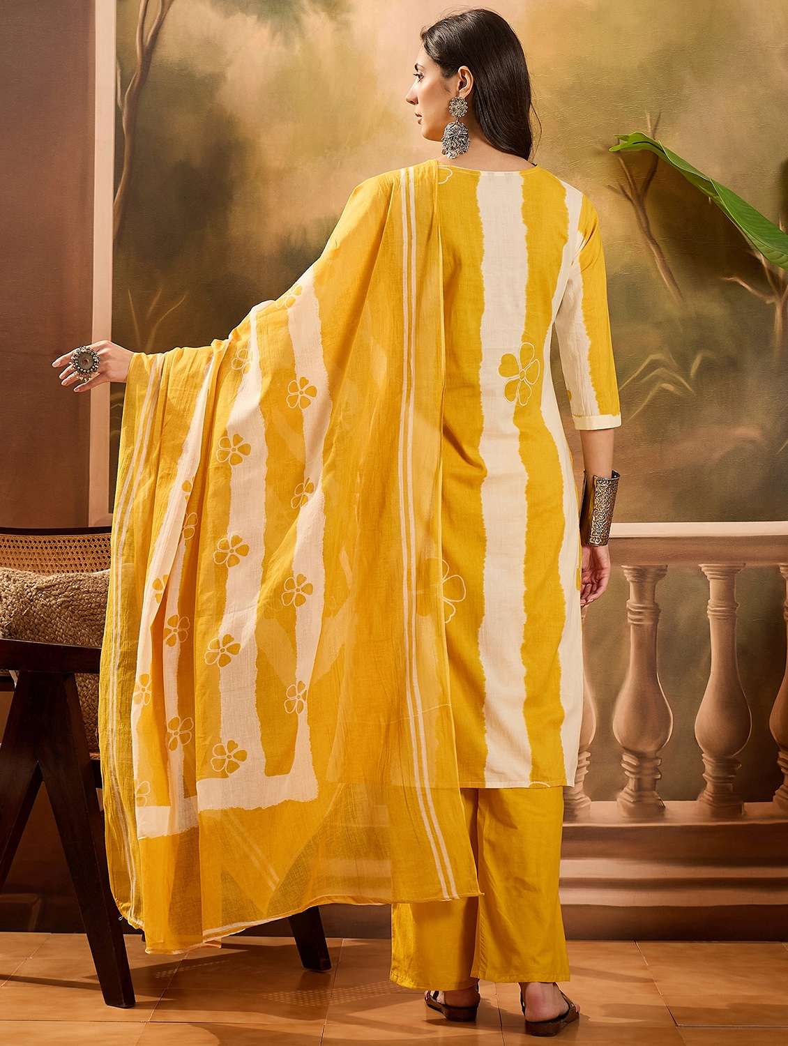 women striped three quarter sleeve kurta pant with dupatta set - 22026269 - Standard Image - 3