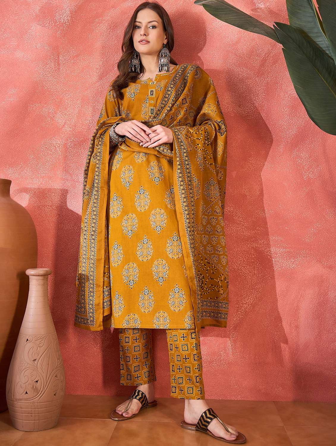 women floral printed three quarter sleeve kurta pant with dupatta set - 22026274 - Zoom Image - 0