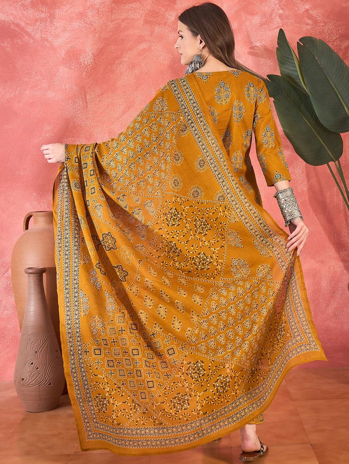 women floral printed three quarter sleeve kurta pant with dupatta set - 22026274 - Standard Image - 3