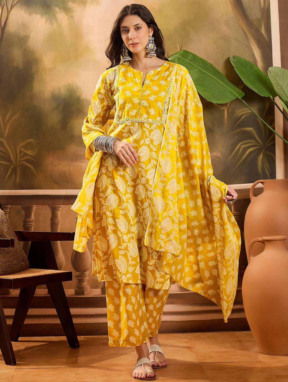 women printed three quarter sleeve kurta pant with dupatta set - 22026289 -  Zoom Image - 0