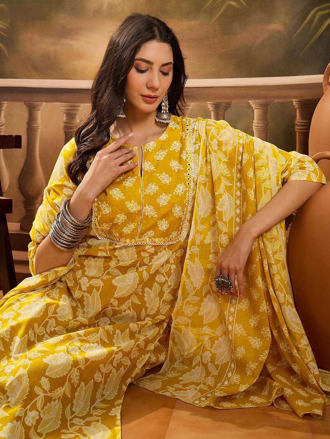 women printed three quarter sleeve kurta pant with dupatta set - 22026289 - Standard Image - 3