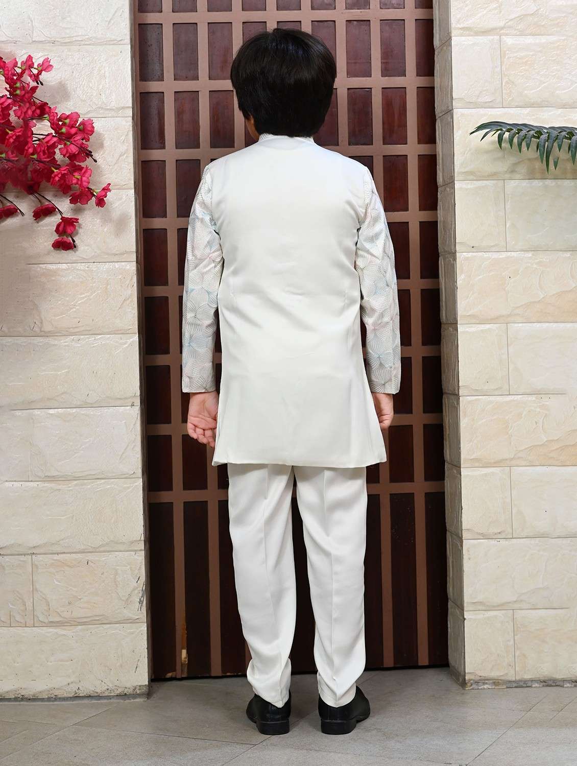 boys embroidered mandrain collar sherwani set - 22026298 - Standard Image - 3