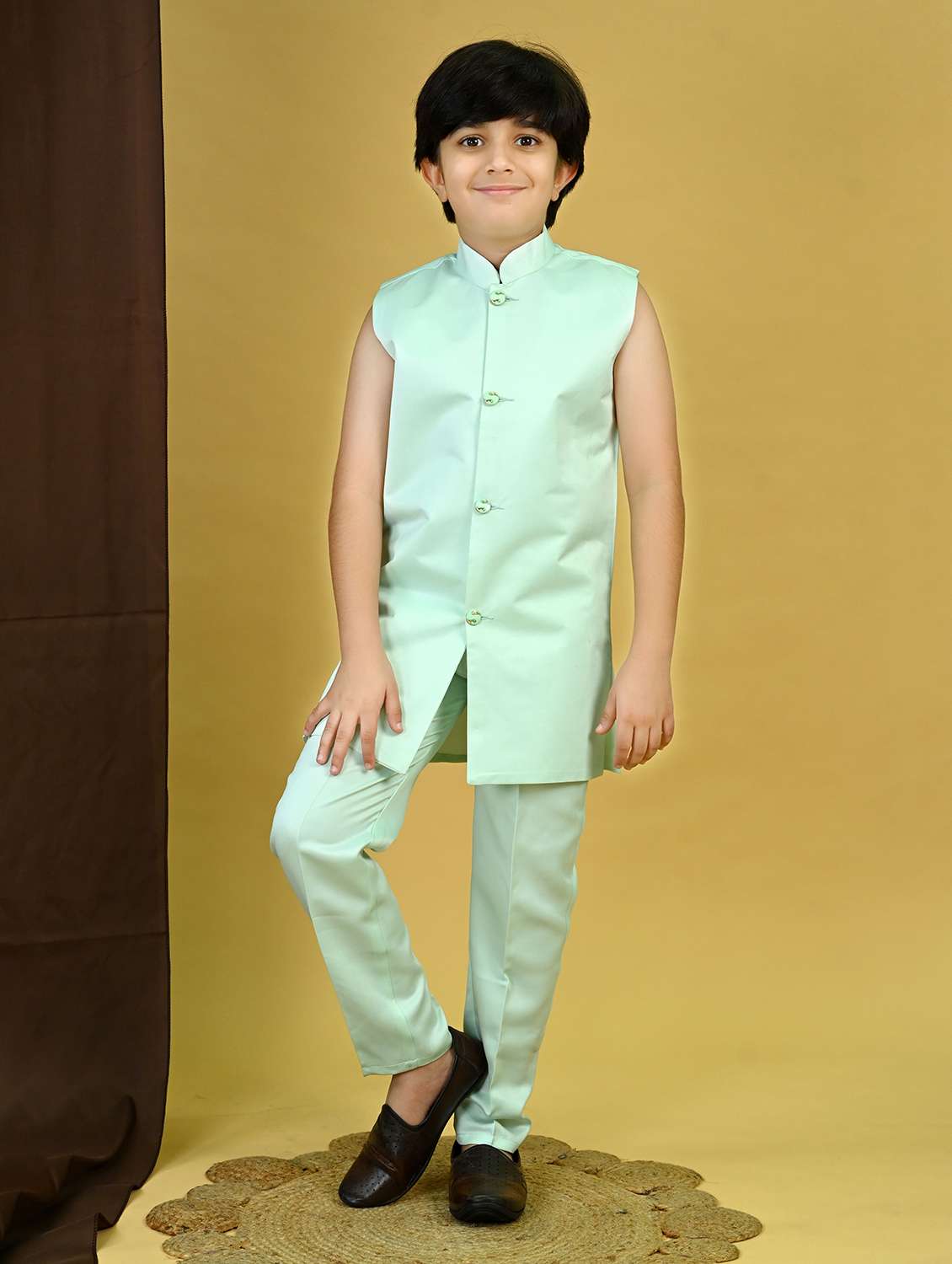 boys embroidered mandrain collar sherwani set - 22026303 - Standard Image - 3