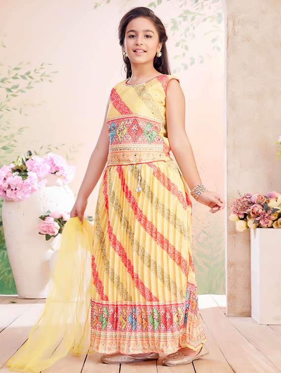 girls printed lehenga choli with dupatta