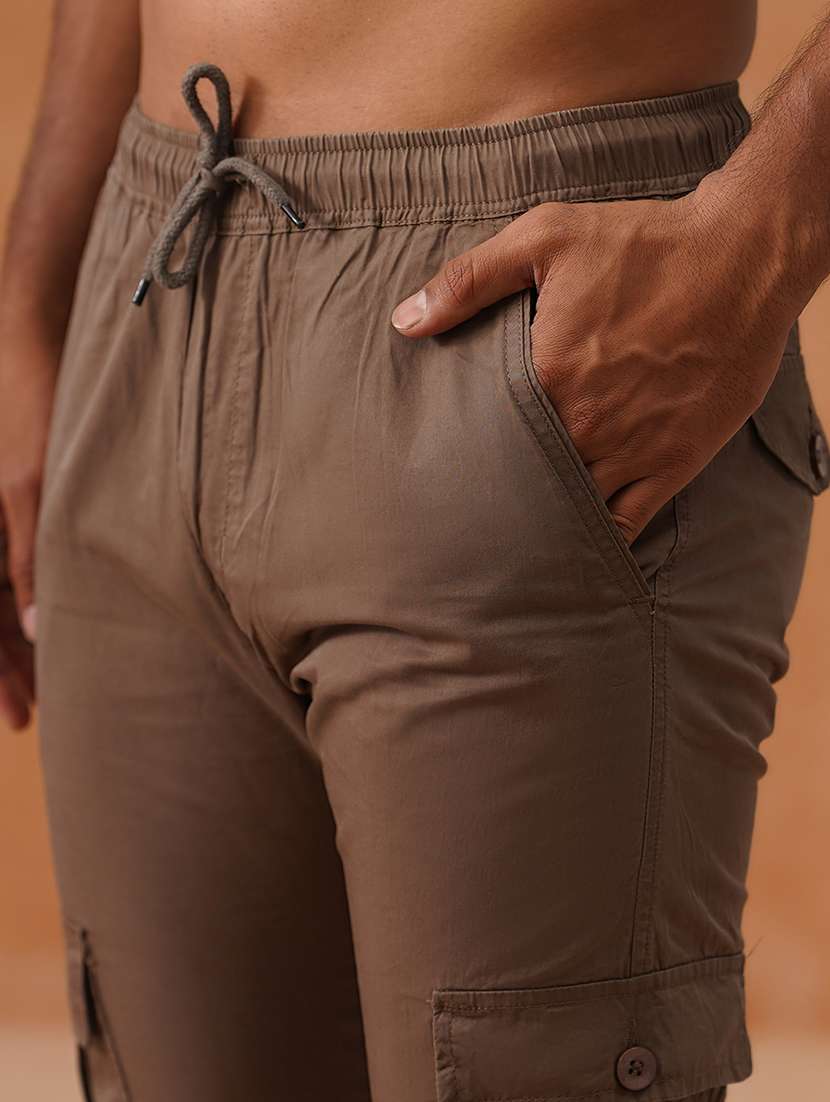men solid mid rise regular fit cargo - 22026562 -  Standard Image - 3