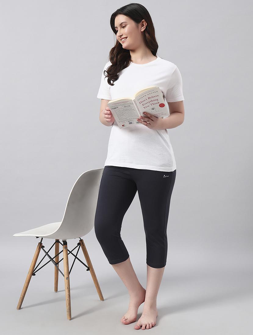 women solid mid rise capri - 22026584 - Standard Image - 3