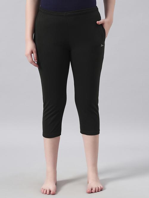 women solid mid rise capri - 22026587 - Standard Image - 0