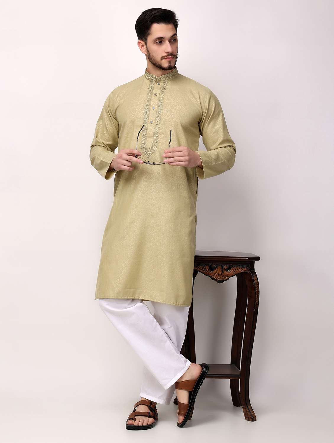 men solid mandarin neck kurta pyjama ethnic wear set - 22026709 - Zoom Image - 0