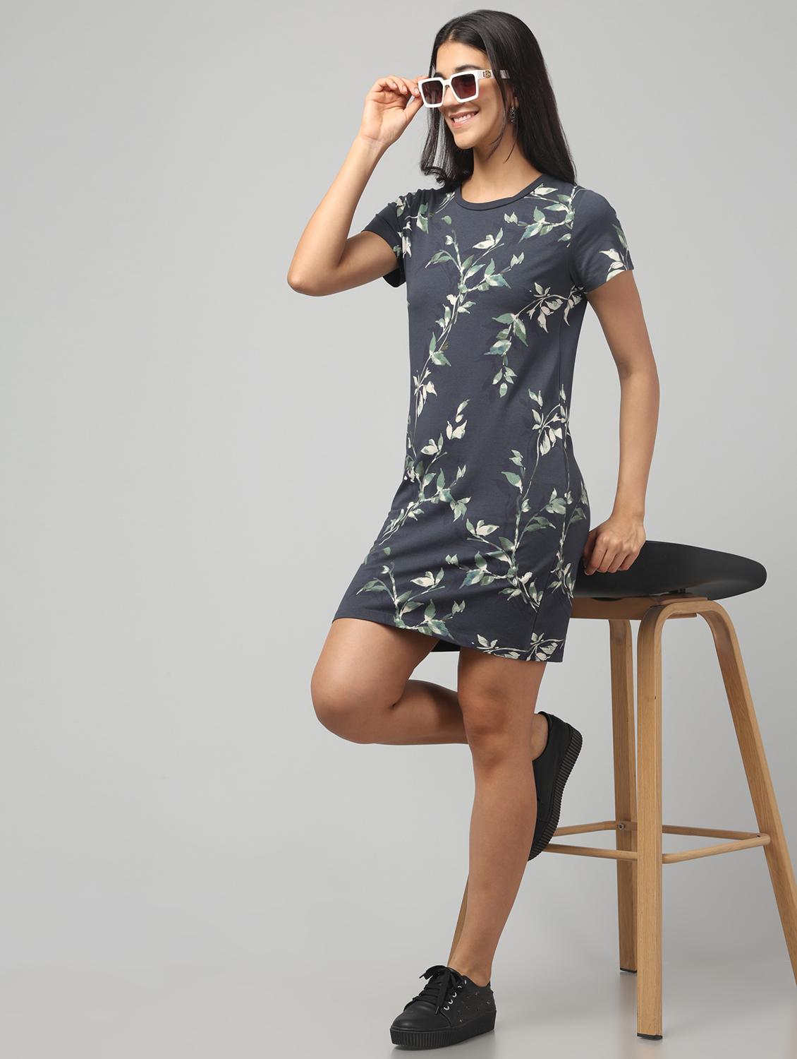 women printed short sleeve t-shirt dress - 22026963 - Standard Image - 5