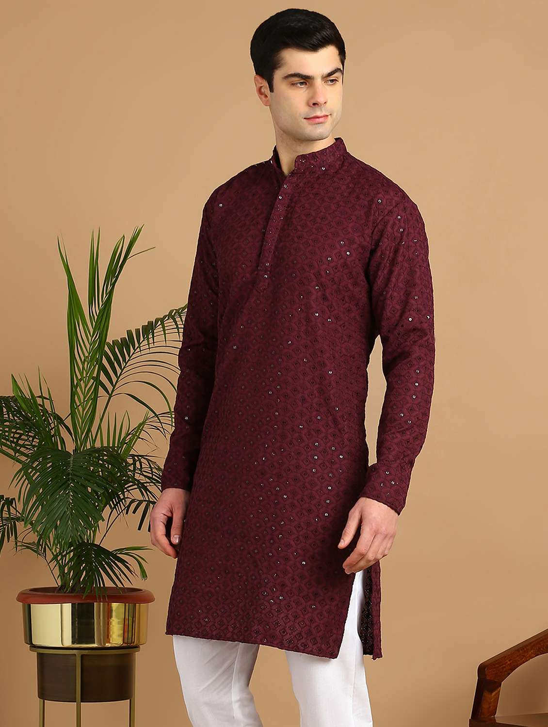 men solid with work mandarin neck long kurta - 22027132 - Standard Image - 3