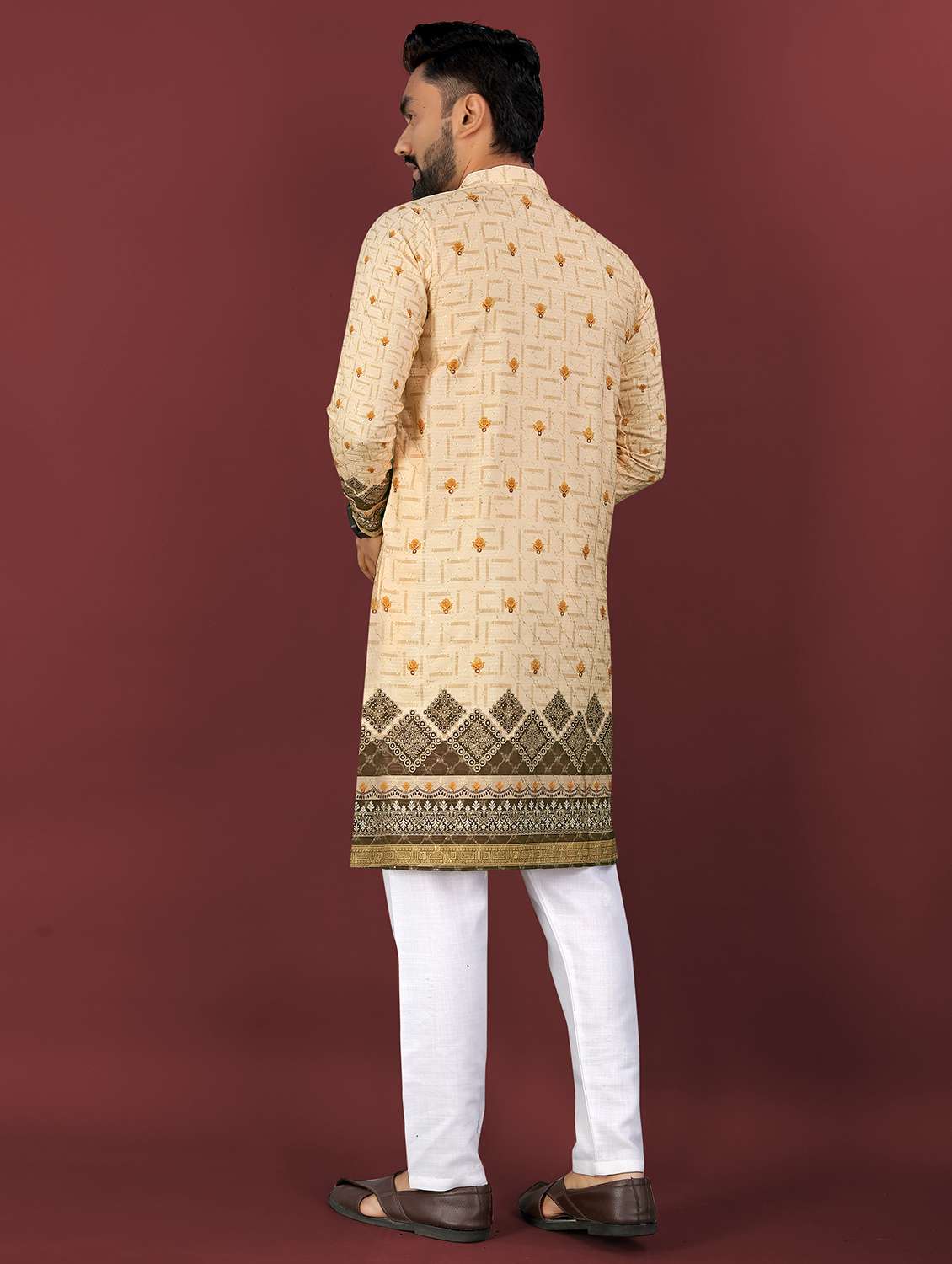 men printed mandarin neck long kurta - 22027144 - Standard Image - 3