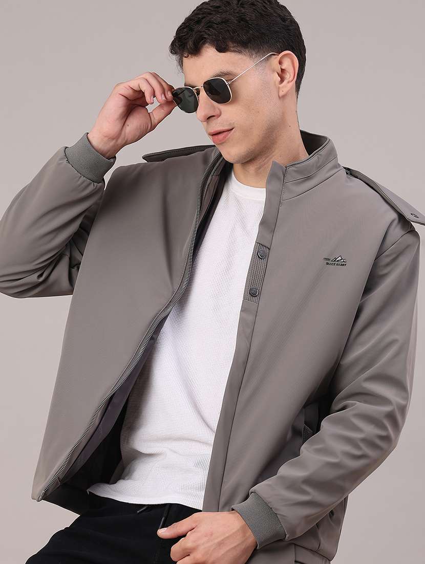 men solid long sleeve hooded quilted jacket