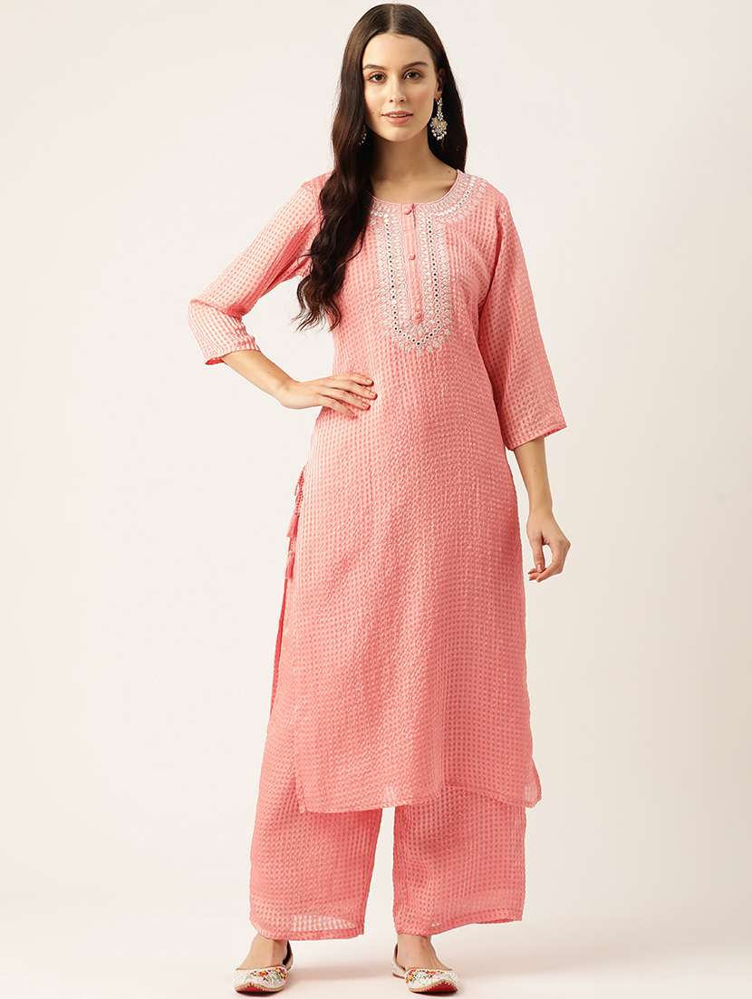 women checkered three quarter sleeve kurta pant set - 22028335 - Zoom Image - 0