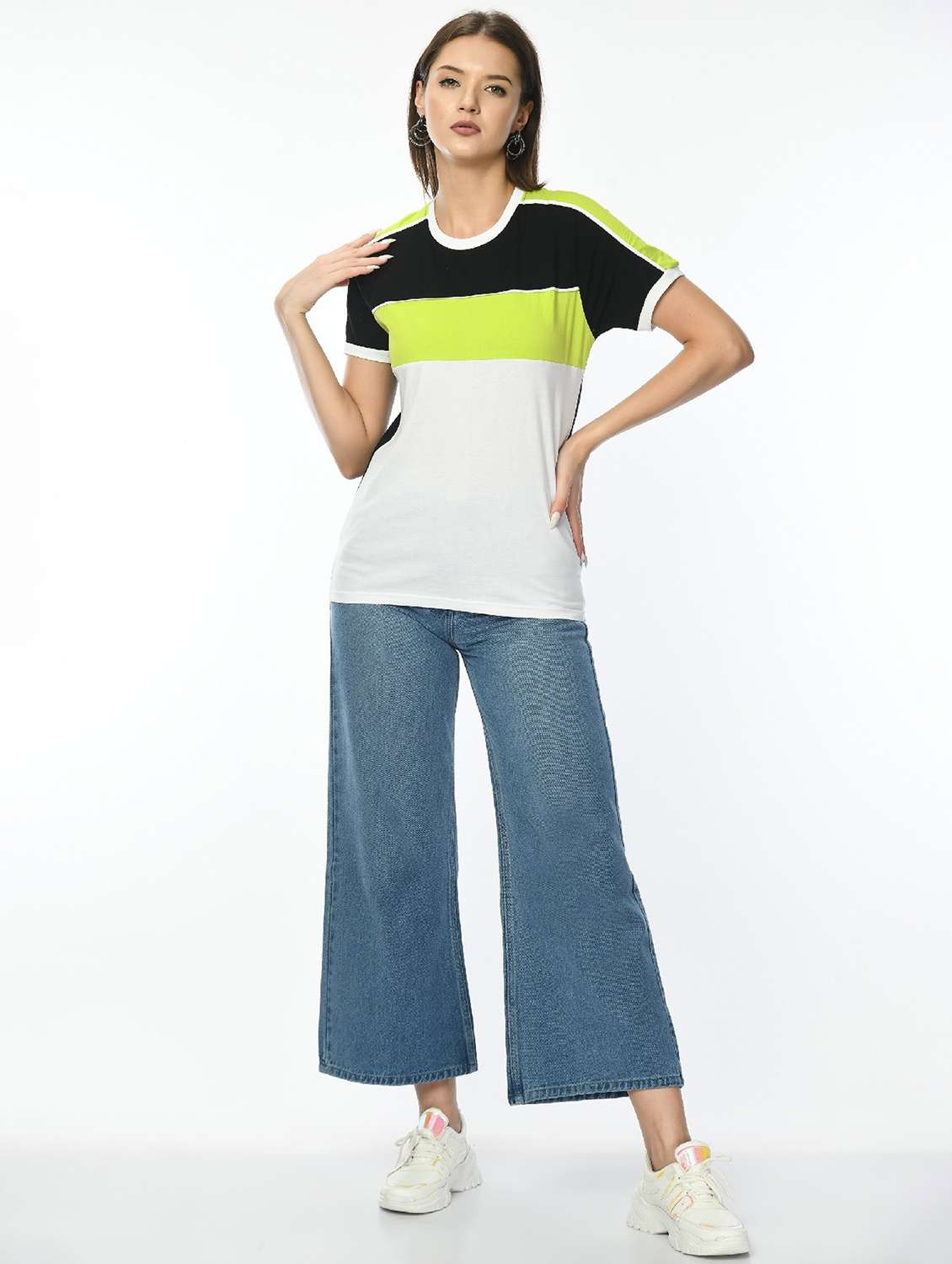 women color blocked short sleeve t-shirt - 22028375 -  Standard Image - 3