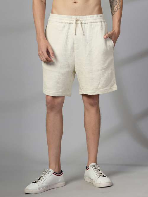 men textured mid rise regular fit shorts - 22028555 -  Standard Image - 0