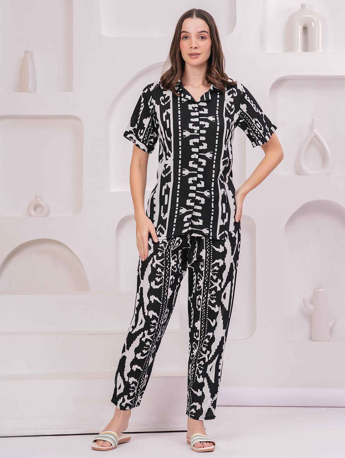 women printed nightwear pyjama set - 22029023 -  Zoom Image - 0