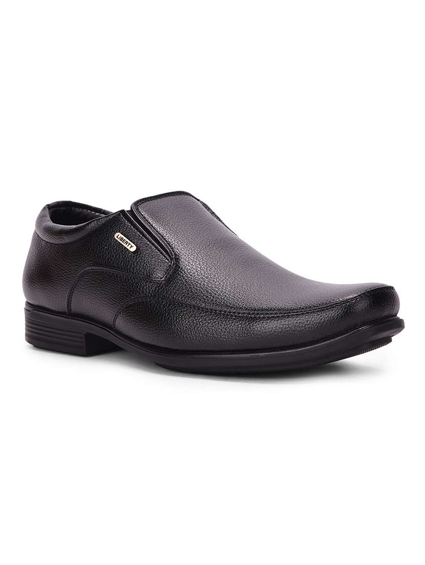 men solid slip on formal shoes - 22029093 -  Zoom Image - 0