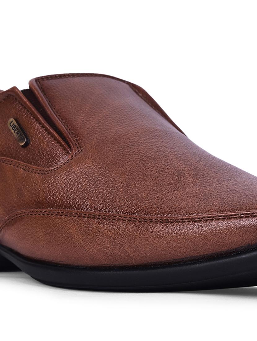men solid slip on formal shoes - 22029099 - Standard Image - 5