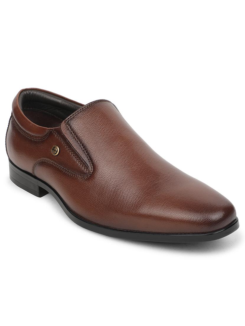 men solid slip on formal shoes - 22029101 - Zoom Image - 0