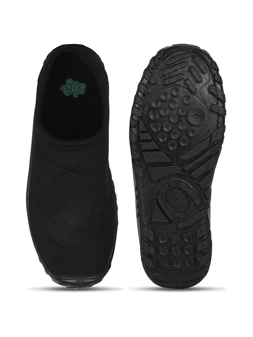 men black slip on sport shoe - 22029168 - Standard Image - 5