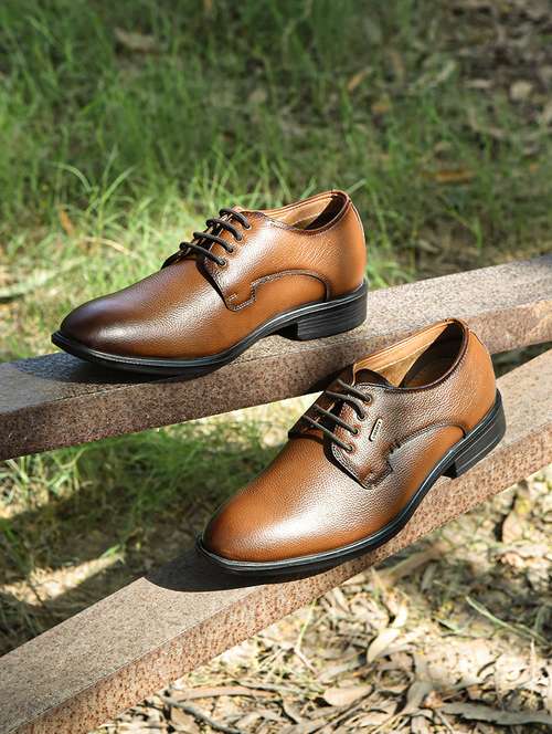 Men Tan Lace Up Derby