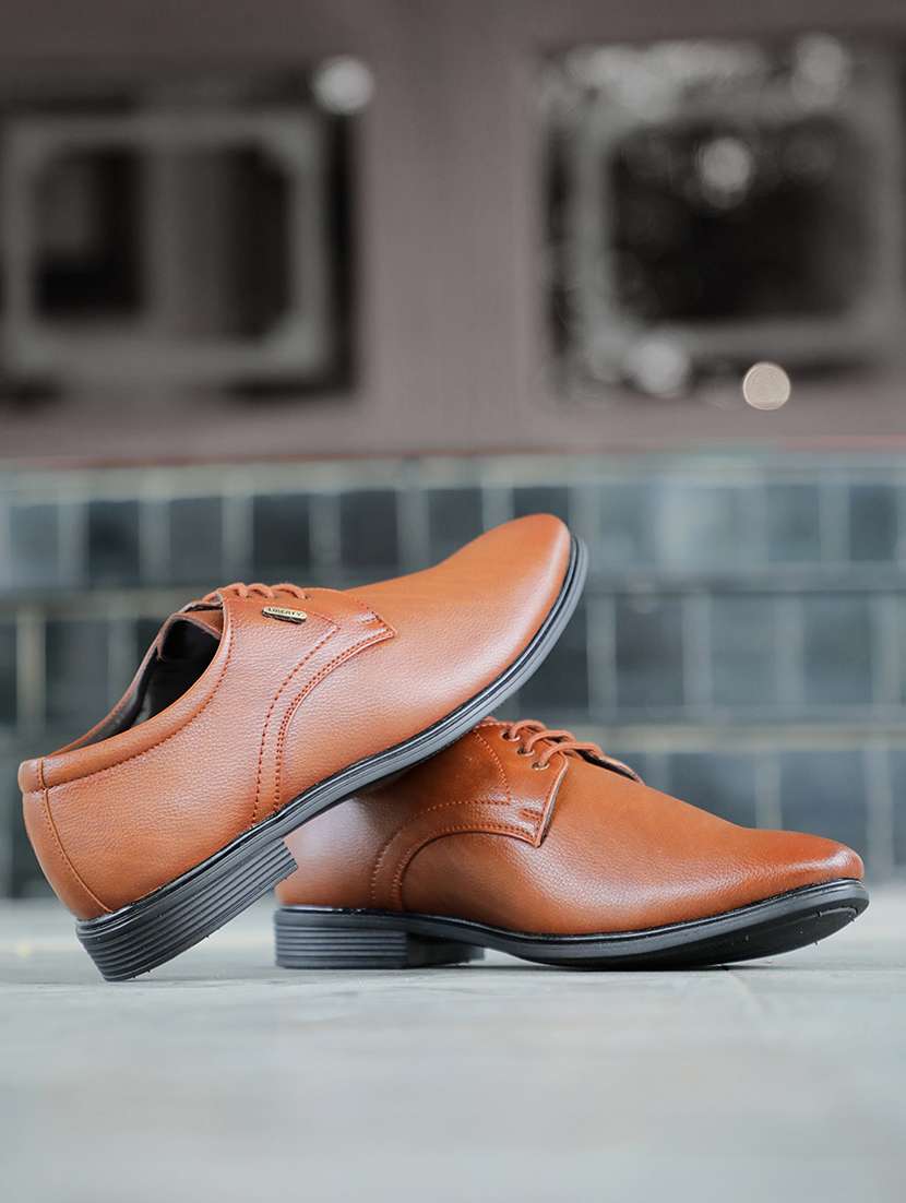 men tan lace-up derby