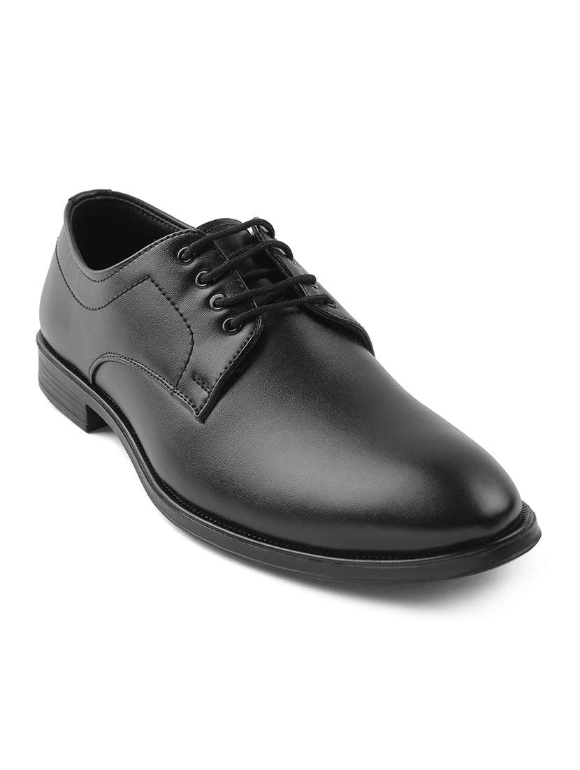 men black lace-up derby