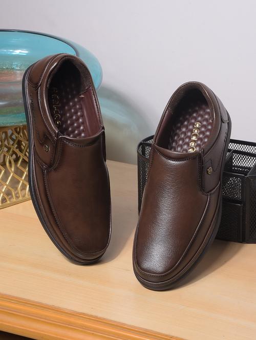 men solid slip on formal shoes - 22029246 - Standard Image - 0