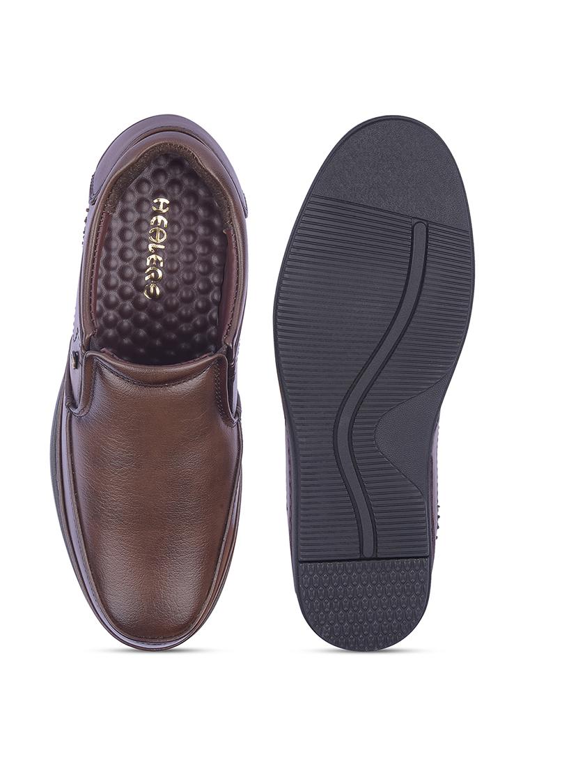 men solid slip on formal shoes - 22029246 - Standard Image - 5