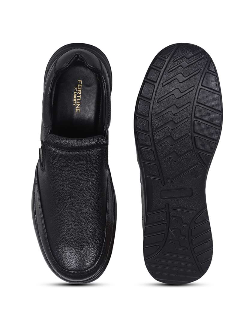 men solid slip on formal shoes - 22029254 -  Standard Image - 5