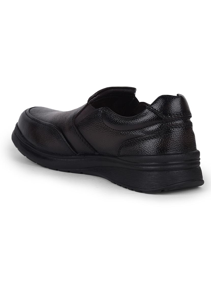 men solid slip on formal shoes - 22029255 - Standard Image - 3