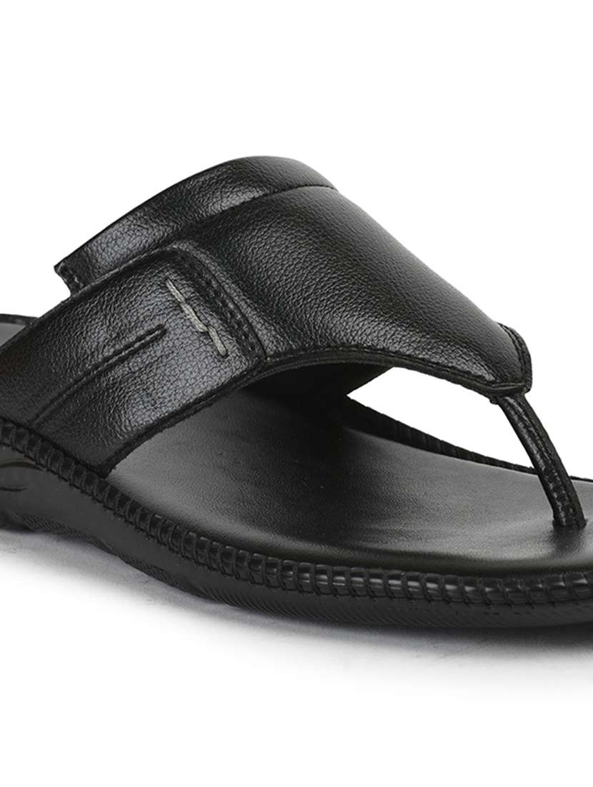 men solid toe separator sandal - 22029268 -  Standard Image - 5