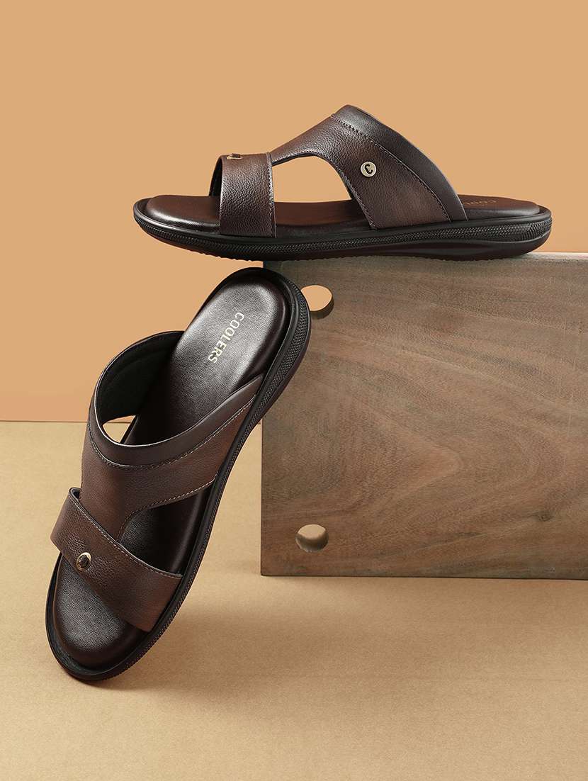 men solid toe separator sandal