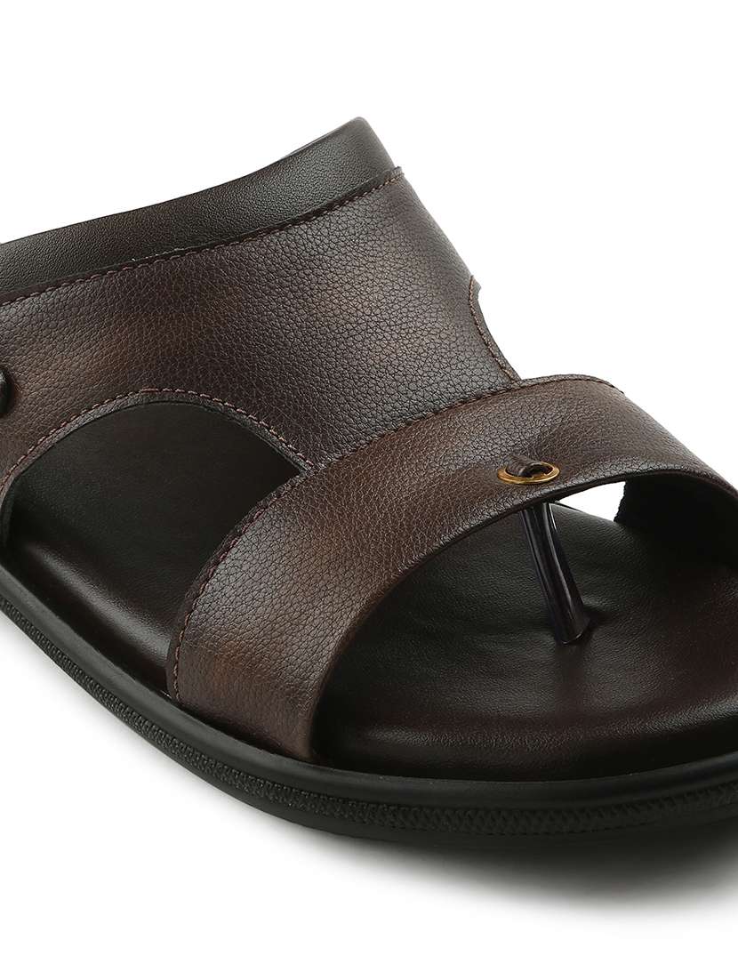 men solid toe separator sandal - 22029270 -  Standard Image - 5