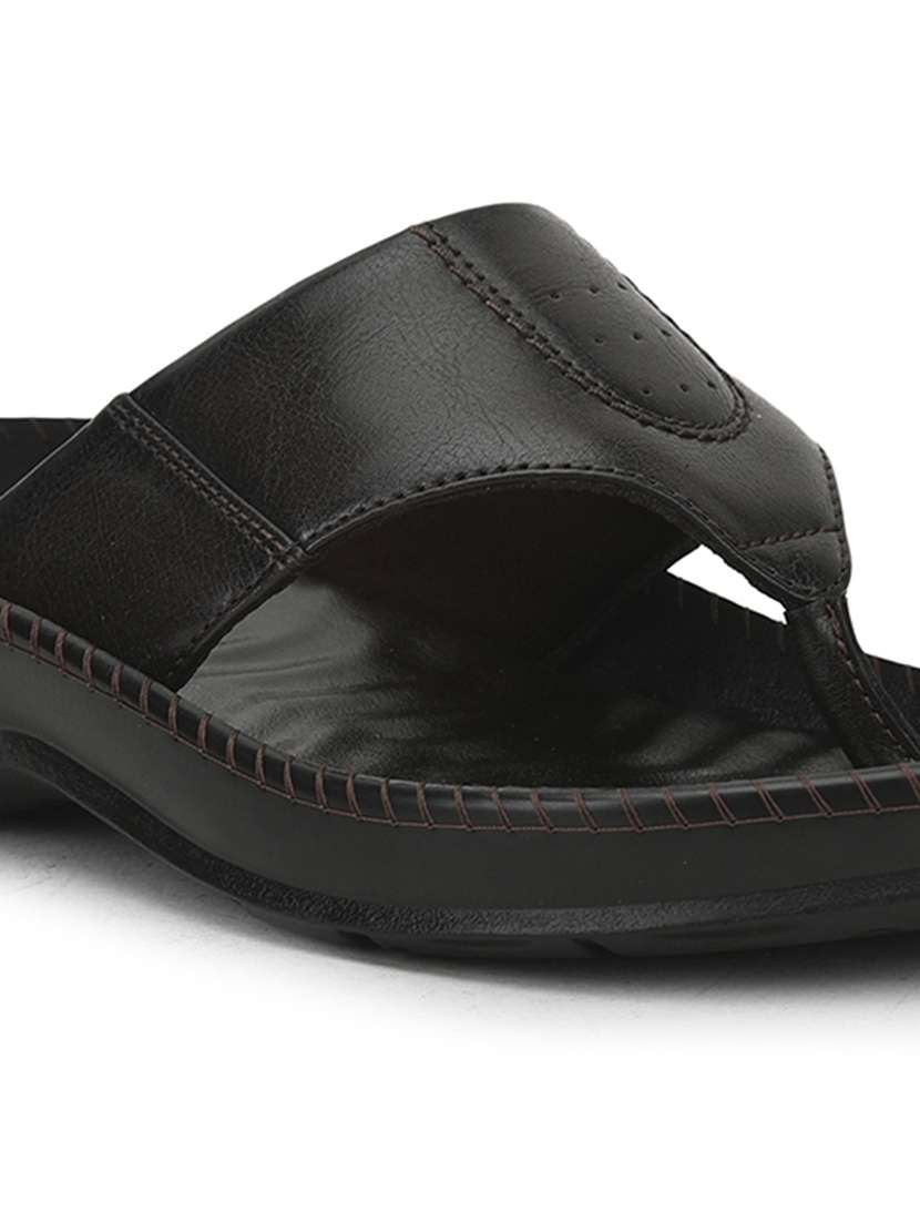 men solid toe separator sandal - 22029306 -  Standard Image - 5